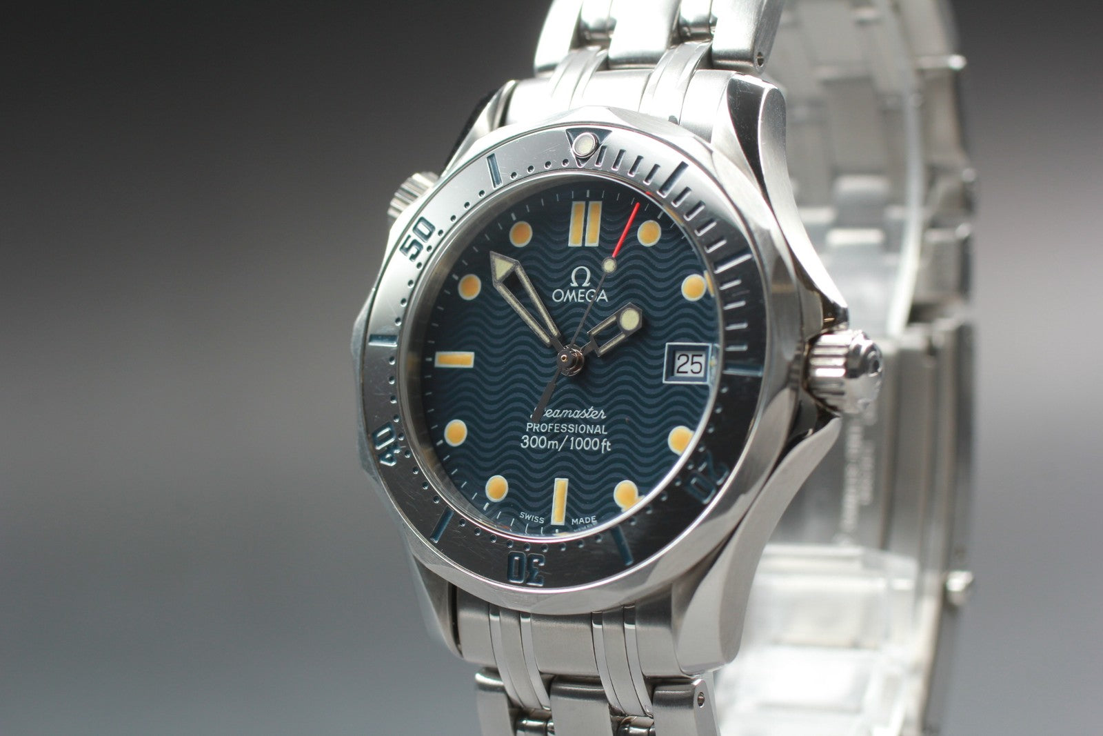 New Batt[Exc+5] OMEGA Seamaster Professional 2562.8 Quartz Men's Watch 37mm JP