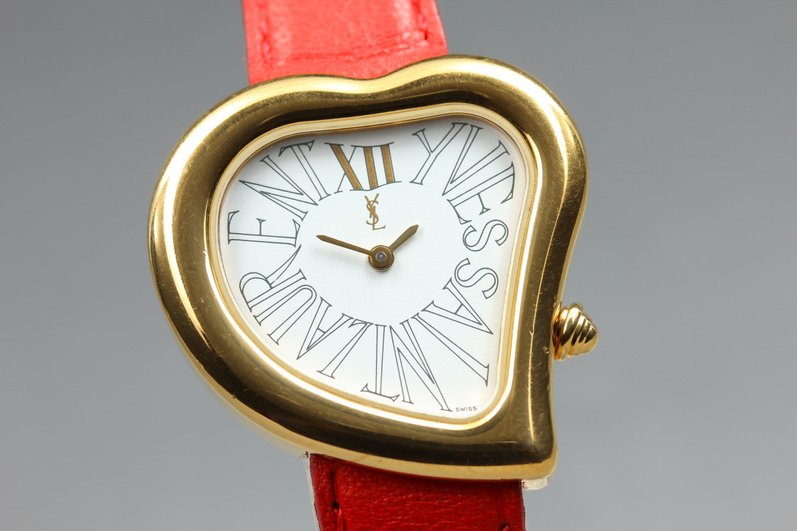 Vintage Yves Saint Laurent Heart Gold Red Leather 30mm Women's Watch Quartz