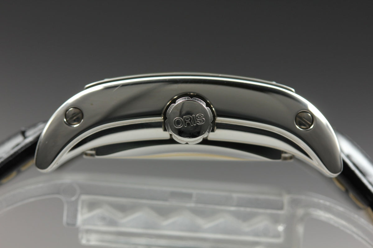 ORIS Rectangular 7526 Automatic Date Silver Dial Men's Watch 24mm From JAPAN