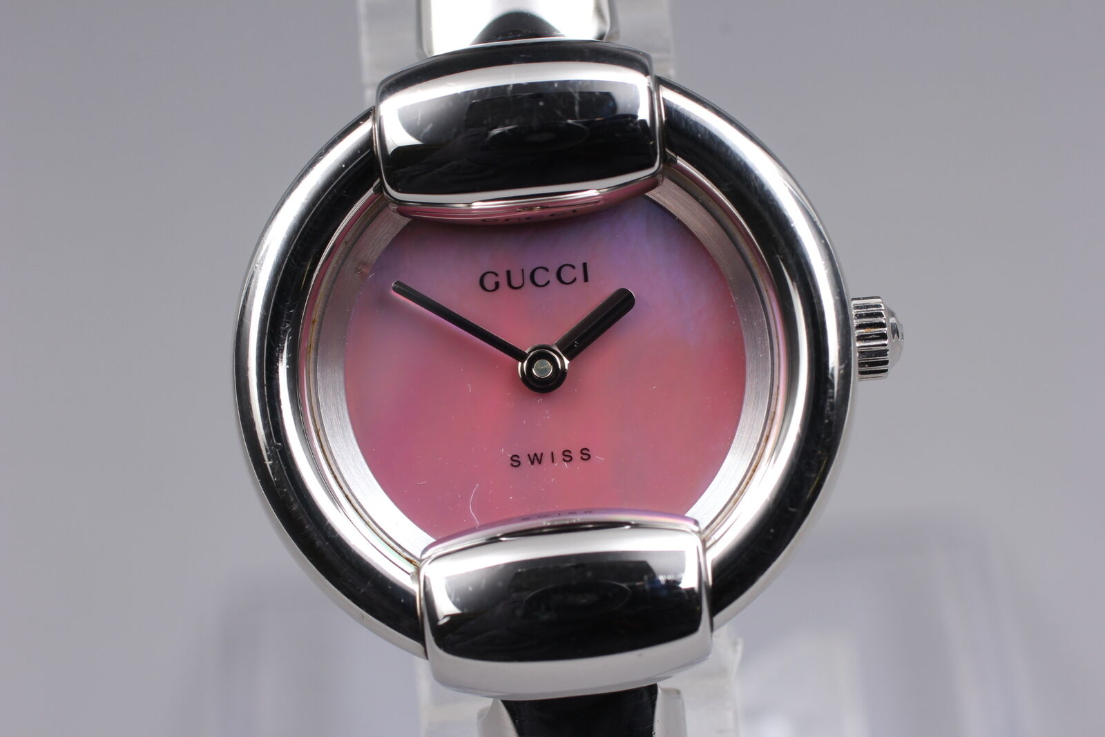 New Battery [Exc+5] GUCCI 1400L Pink Shell Silver Women's Qz Watch Vintage JAPAN