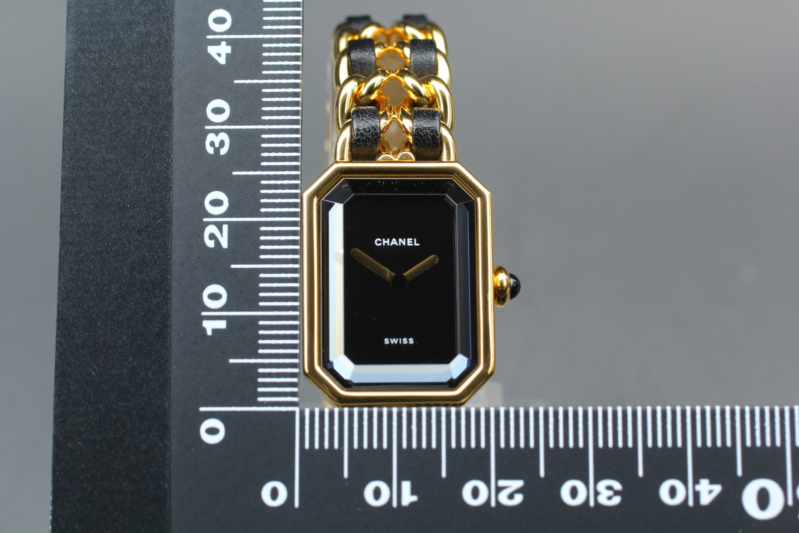[Near MINT- Box] CHANEL Premiere L Size Black Dial 20mm Gold Quartz Womens Watch