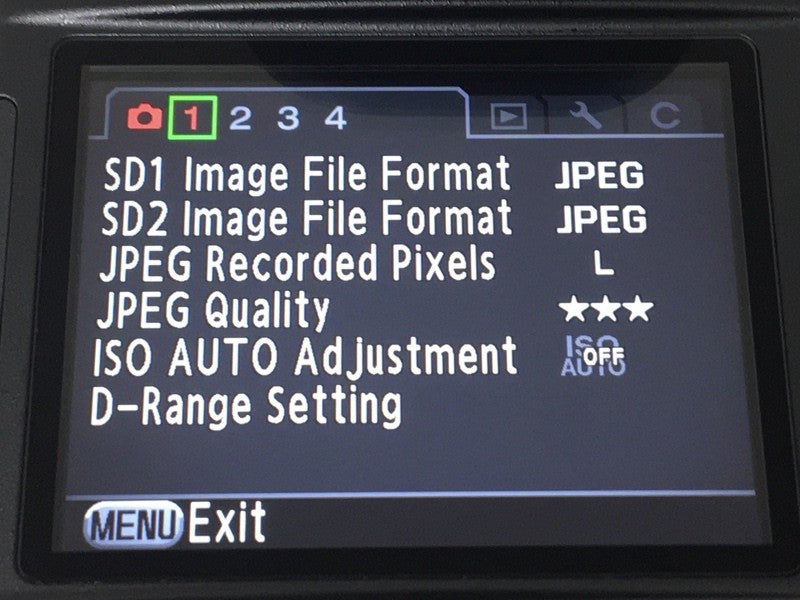 Only 1844 shots / Latest Firmware [MINT] Pentax 645D 40 MP Digital Camera JAPAN