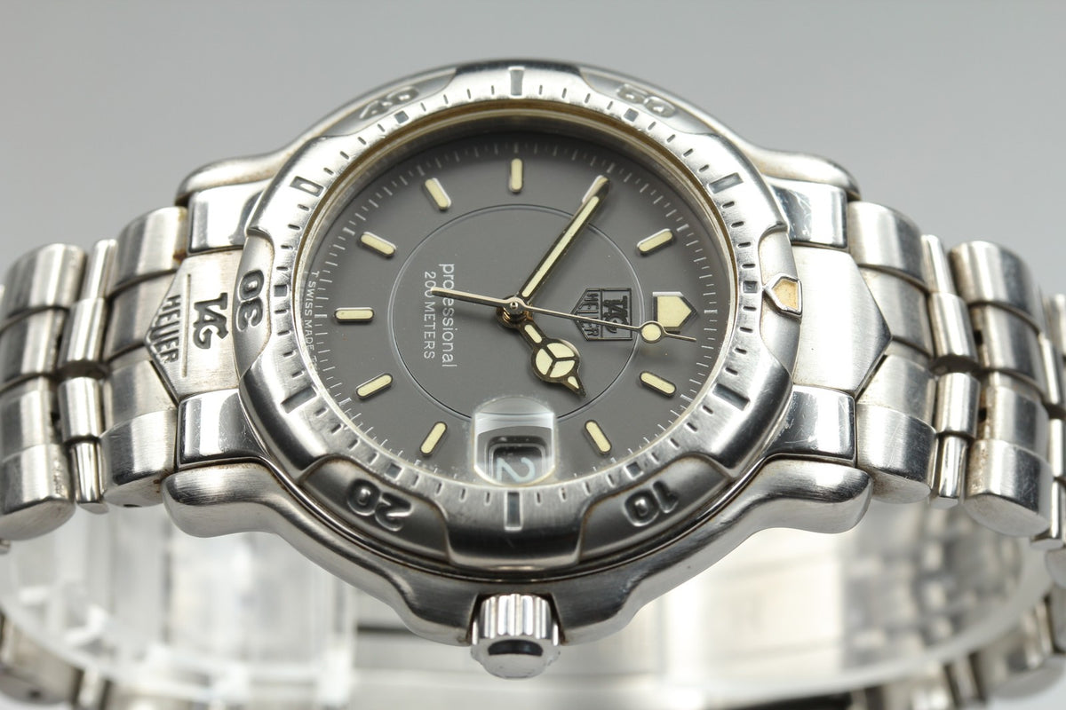 TAG HEUER Professional 6000 WH1112 Quartz Men's Gray Dial Watch 37mm From JAPAN