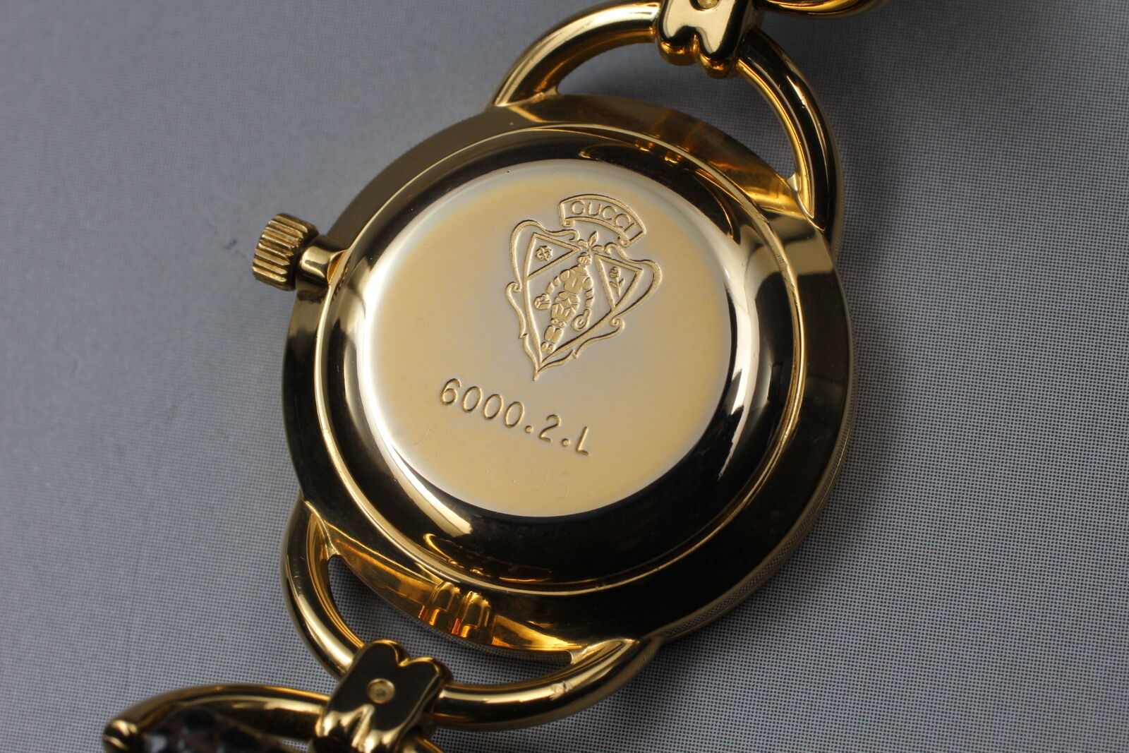 New Battery [Exc+5] Gucci 6000.2.L Gold Black Women's Quartz Watch Vintage JAPAN