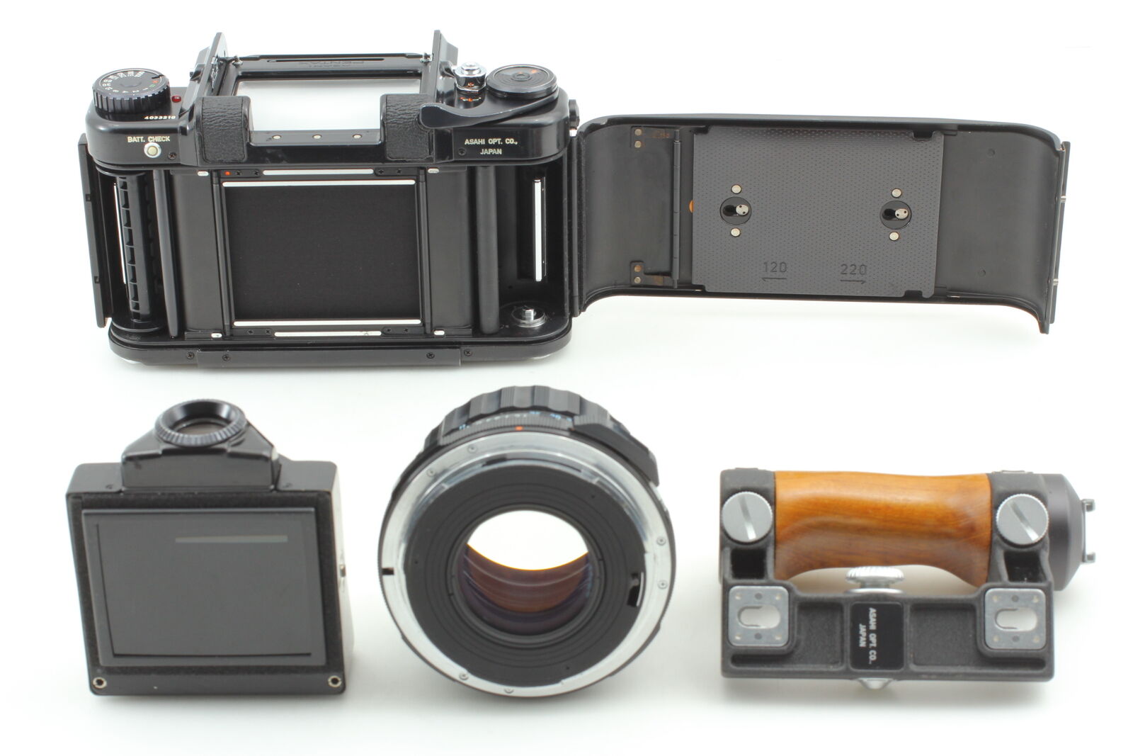 [Exc+5 w/Grip Strap] Pentax 6x7 Film Camera Eye Level T 105mm f2.4 Lens 67 JAPAN