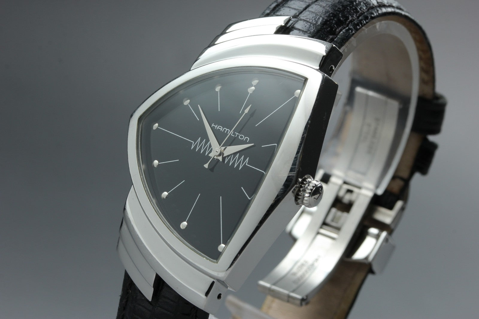HAMILTON Ventura H244112 32mm Quartz Black Silver Men's Watch [Near MINT]