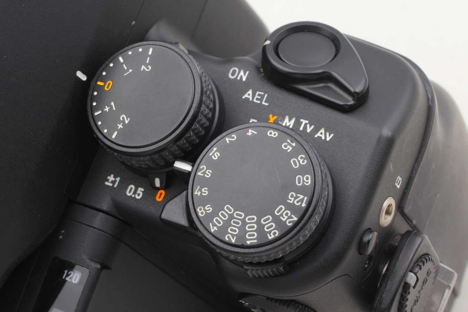 [Near MINT] CONTAX 645 Film Camera AE Finder MFB-1A 120/220 From JAPAN