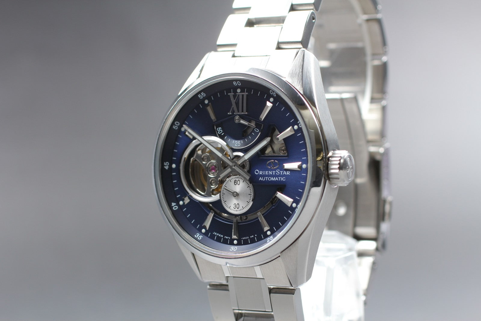 Exc+5 Orient Star Contemporary Collection F6F4-UAB0 Modern Skeleton Men's Watch