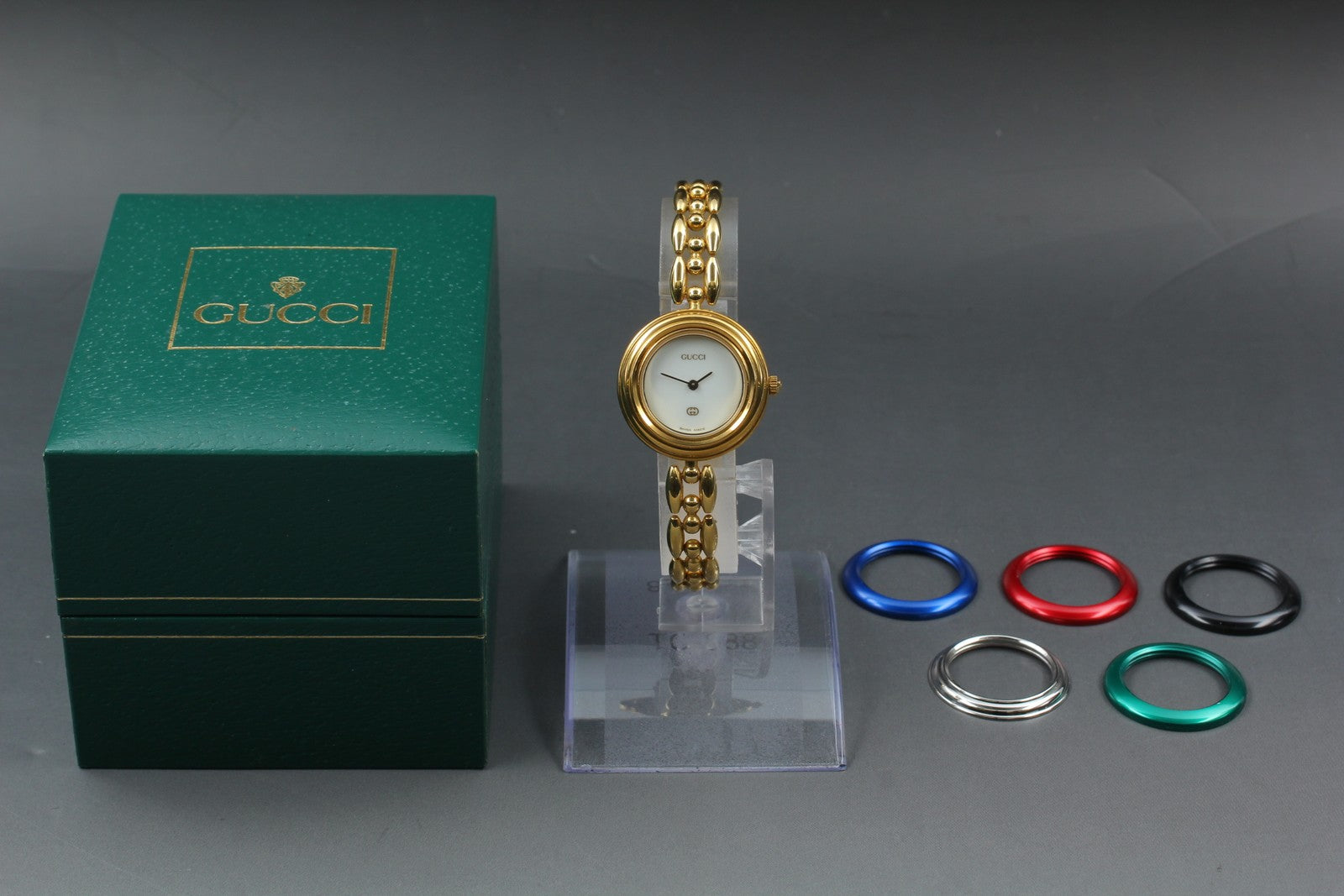 GUCCI Change Bezel 11/12 6 Colors Gold Bracelet Qz Woman’s Watch Vintage [Box]