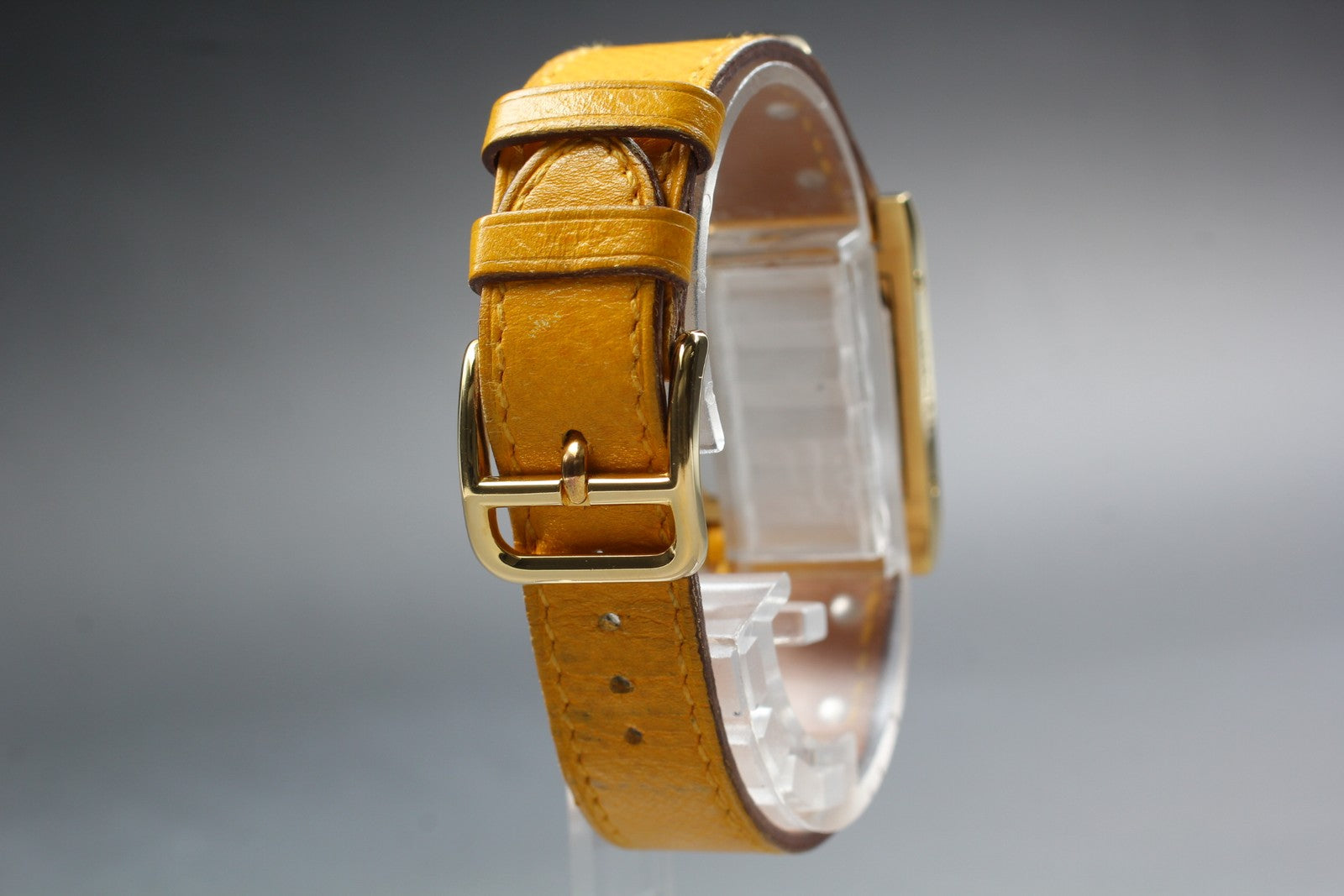 [Near MINT- Box] HERMES Medor Gold Yellow "W" Woman's Quartz Watch From JAPAN