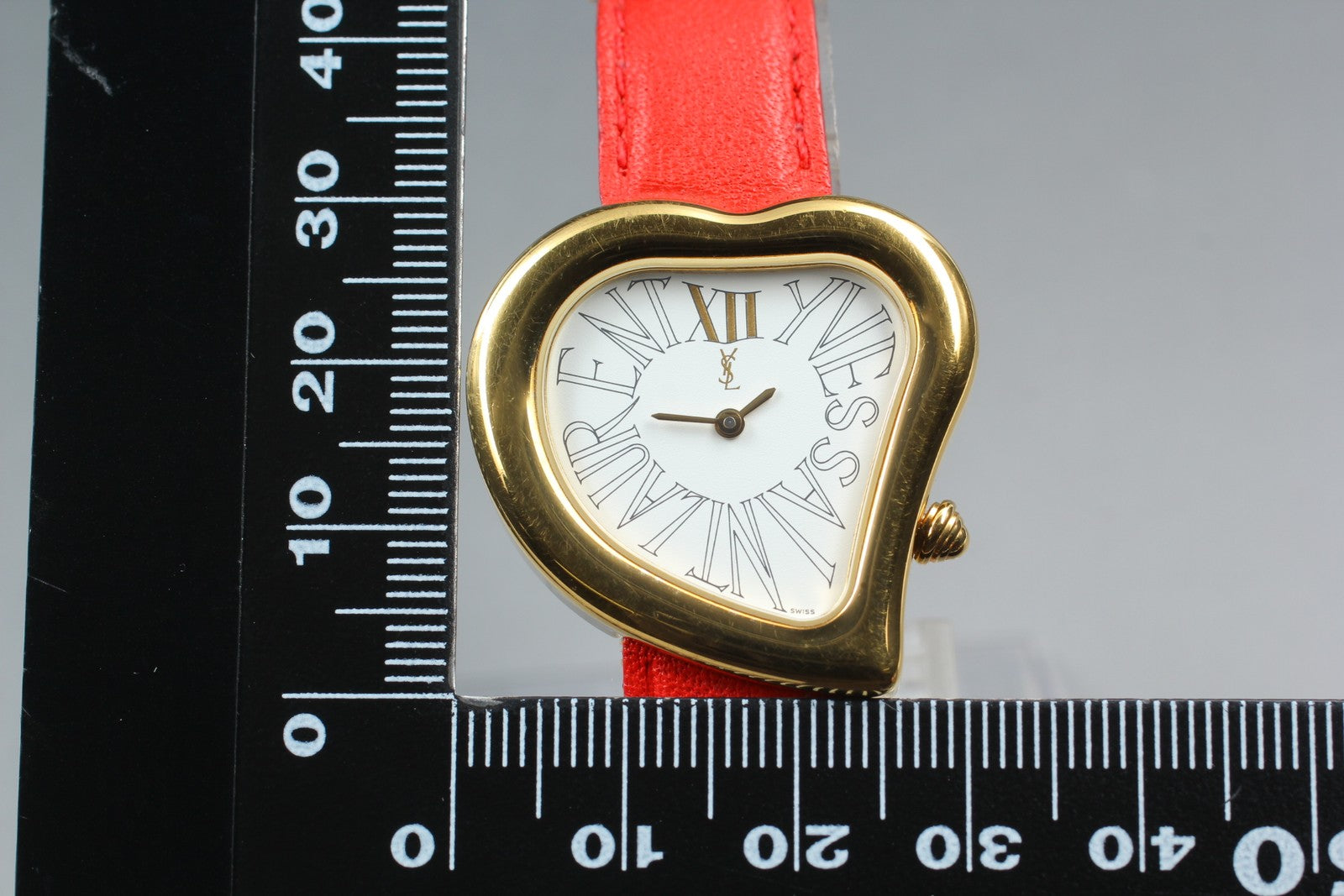 [Exc+5] Yves Saint Laurent Heart Gold Red 30mm Women's Watch Quartz JAPAN