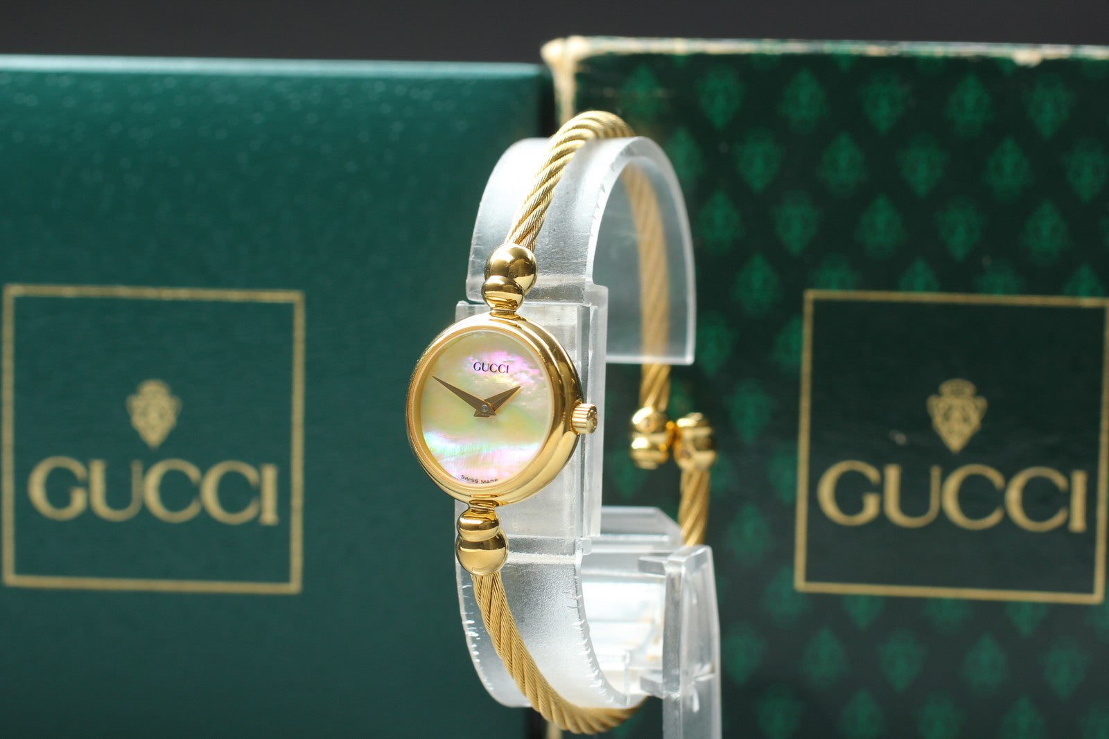 Vintage Gucci 2700.2.L Shell Dial Gold Bangle 19mm Women's Quartz Watch [ Box ]