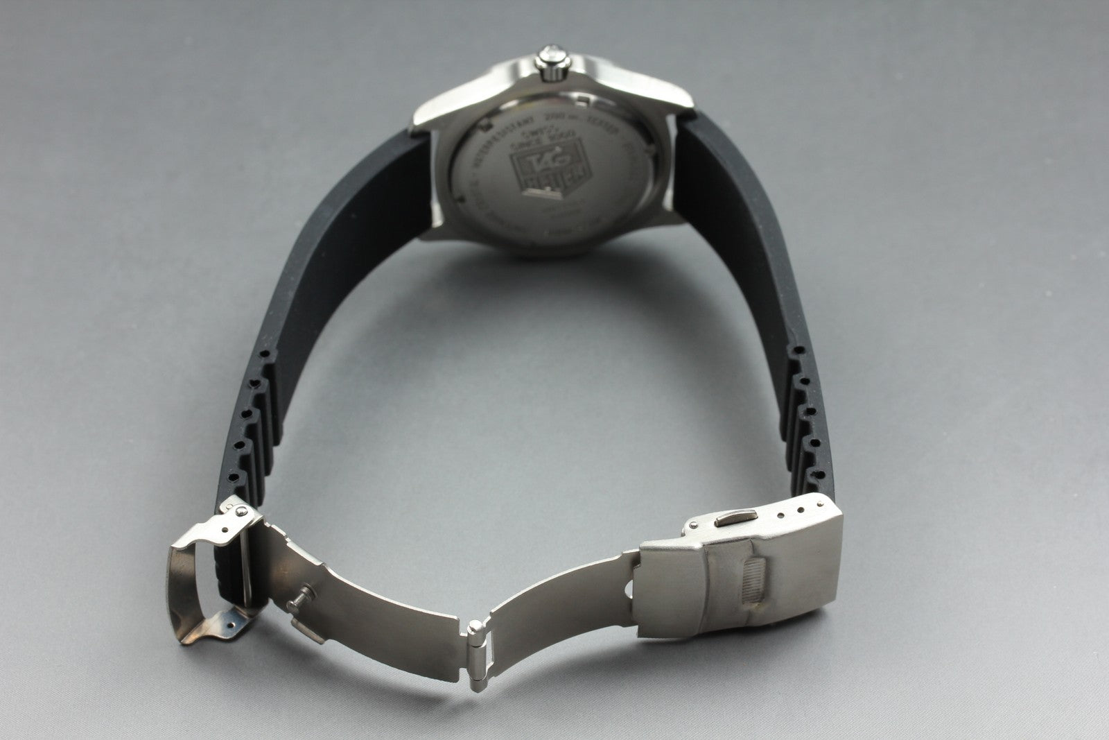 New Batt Vintage TAG HEUER Professional WK1112-1 Quartz Men's Watch 39mm JAPAN