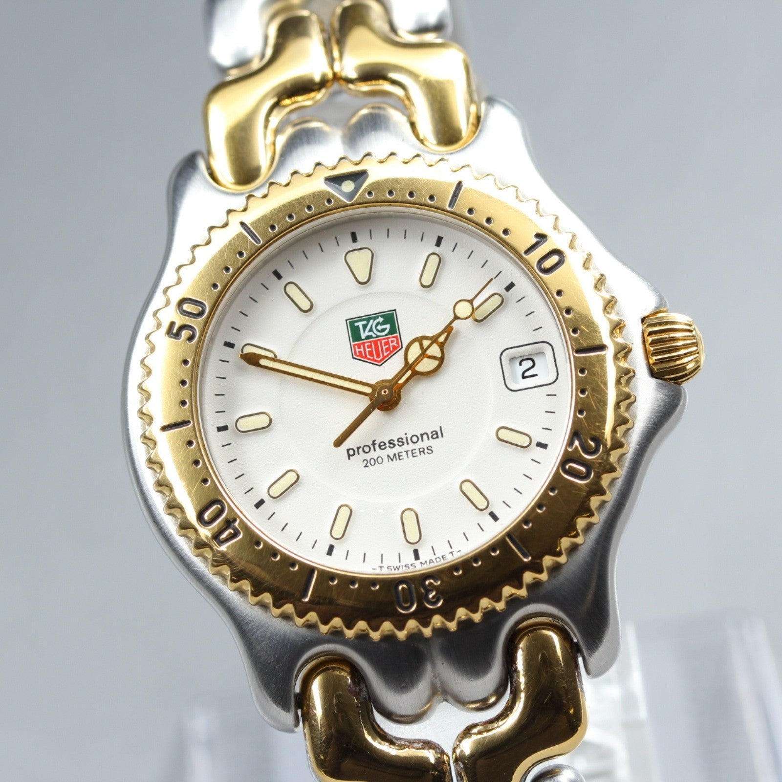TAG HEUER Professional WG1122-0 Quartz White Dial Date Men's Watch 37mm JAPAN