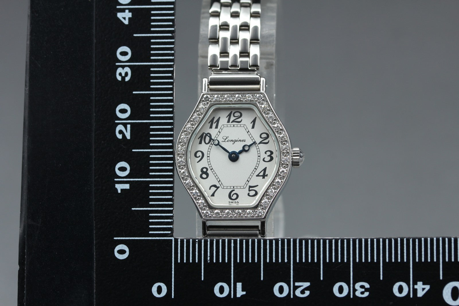 New Batt LONGINES L5.184.0 Quartz diamond bezel Silver Women's Watch 20mm JAPAN