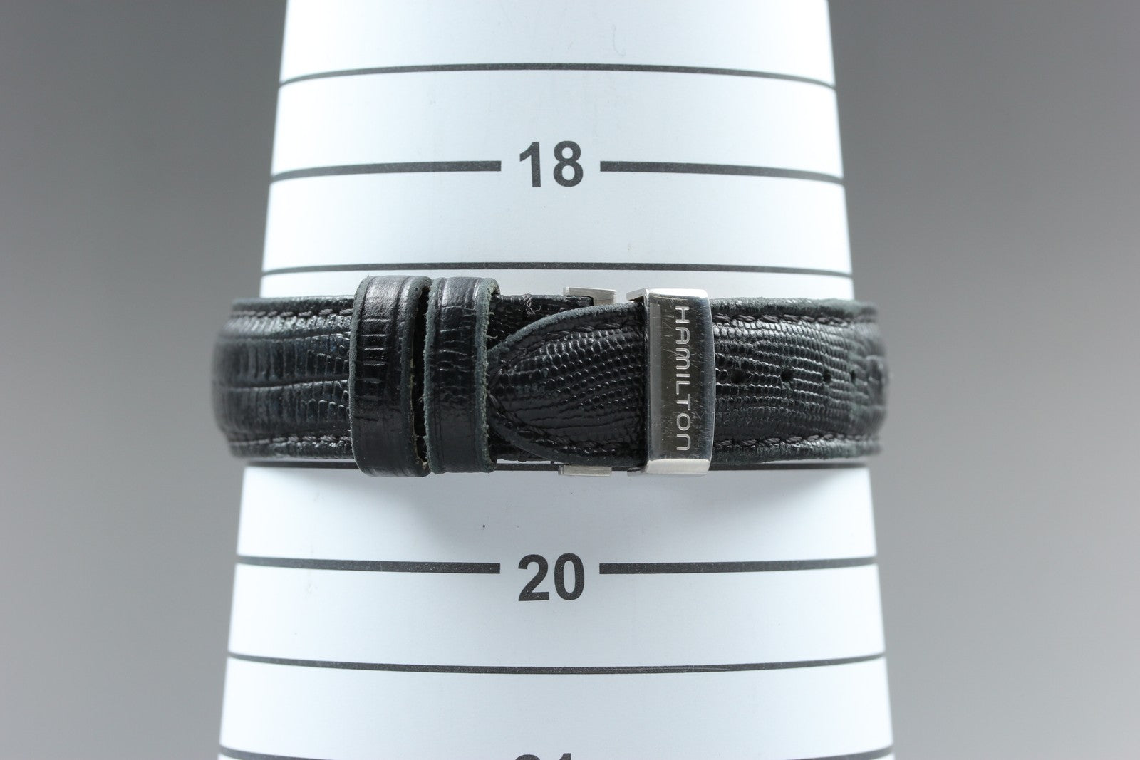 HAMILTON Ventura H244112 32mm Quartz Black Silver Men's Watch [Near MINT]