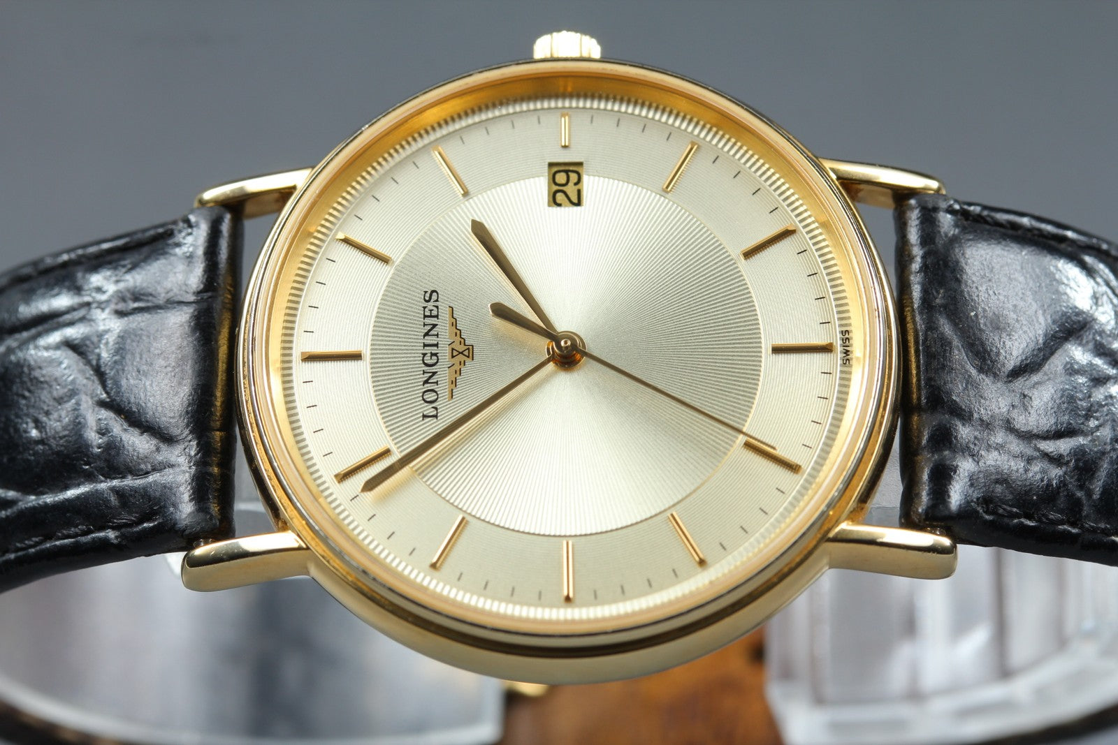 Vintage LONGINES Grand Classic L4.720.2 Quartz Gold Men's Watch 32mm From JAPAN