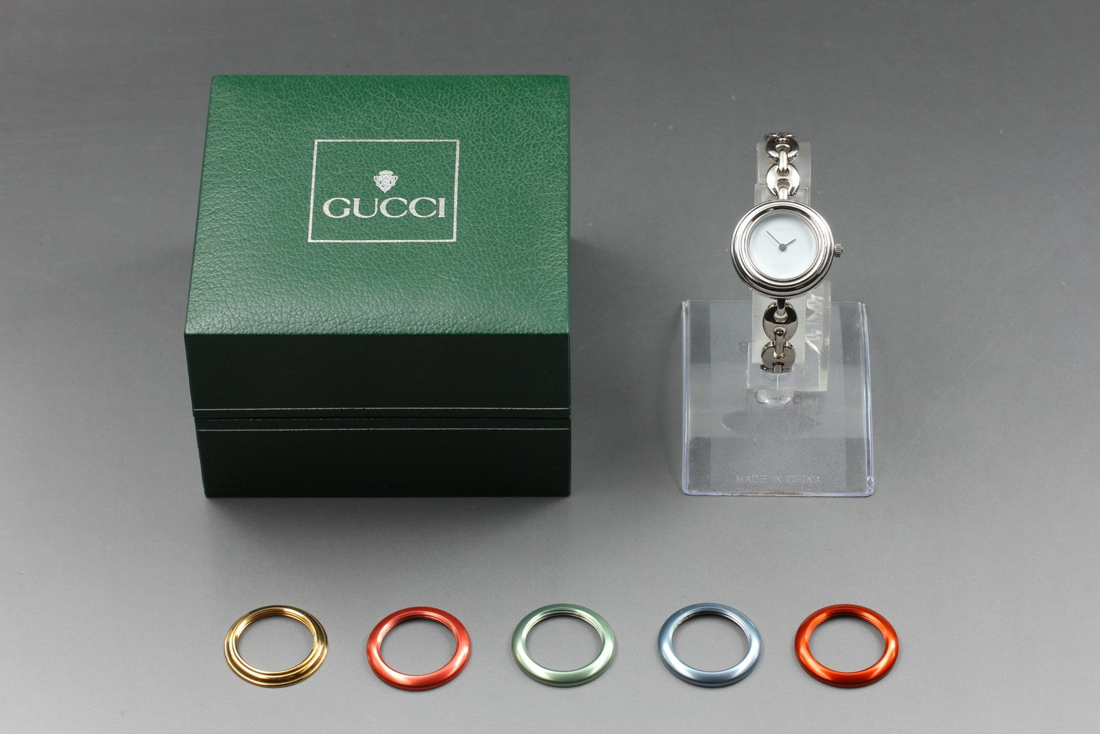 GUCCI Change Bezel 11/12.2 6 Colors Silver Bracelet Qz Woman’s Watch Vintage Box