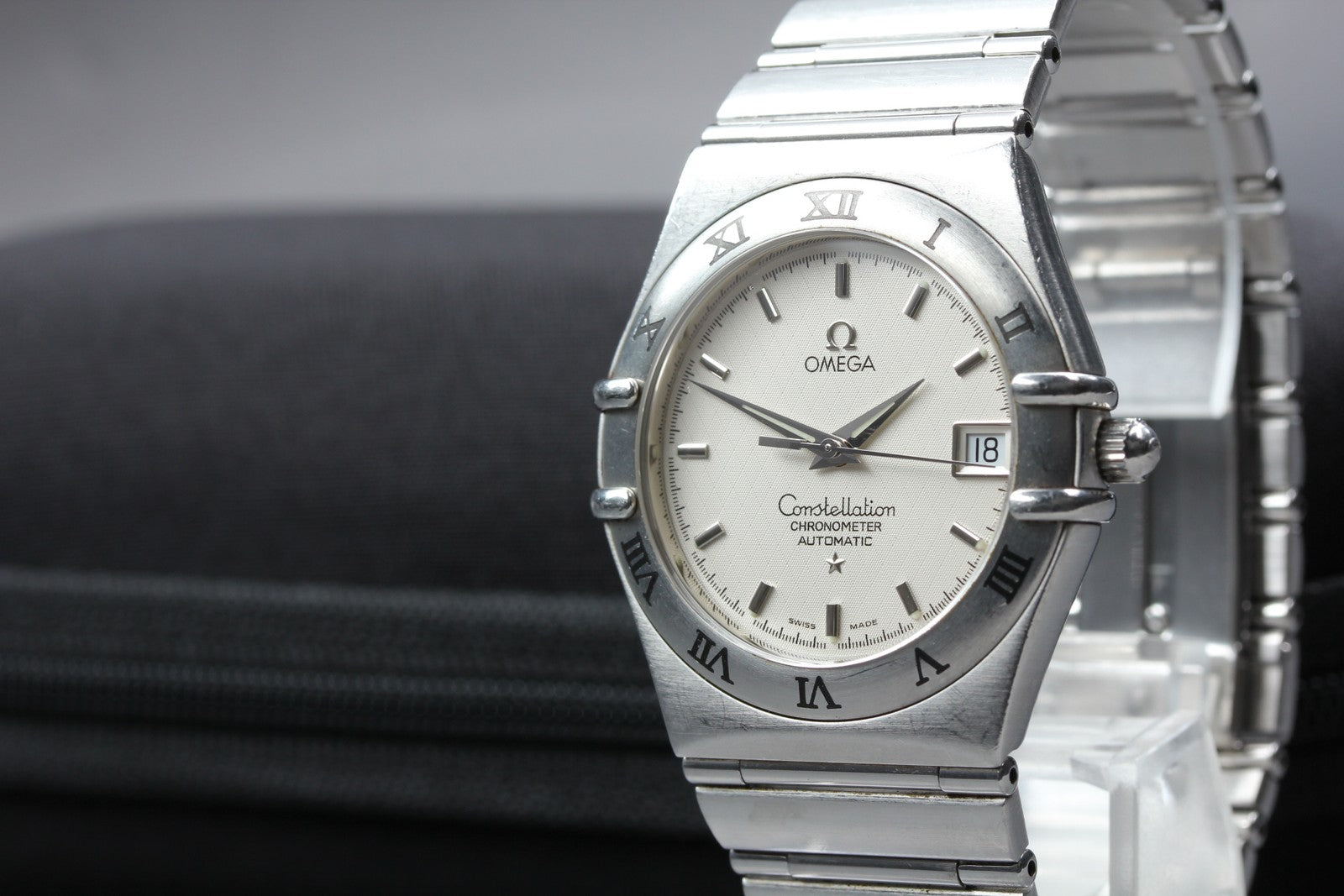 Vintage OMEGA Constellation 1502.3 Automatic White Date Men's Watch 35mm JAPAN