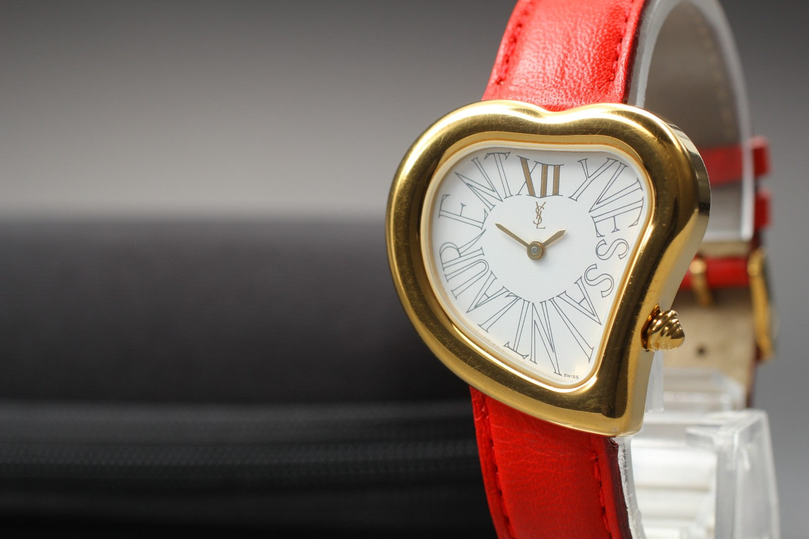 [Exc+5] Yves Saint Laurent Heart Gold Red 30mm Women's Watch Quartz JAPAN