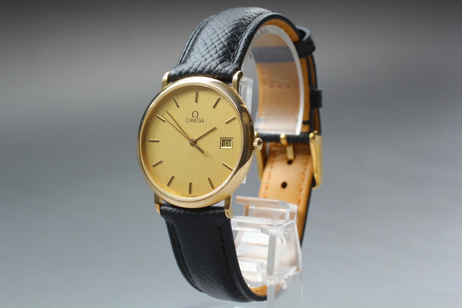 Vintage OMEGA De Ville 196.0312.1 Cal.1430 Gold Black 32mm Quartz Men's Watch