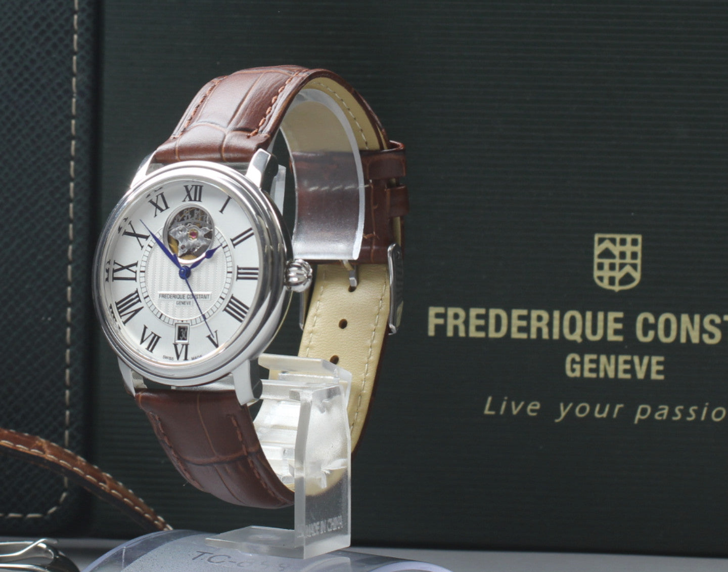 [Exc+5 Box] Frederique Classics Heart Beat FC-303/315X3P6 37mm AT Men's Watch