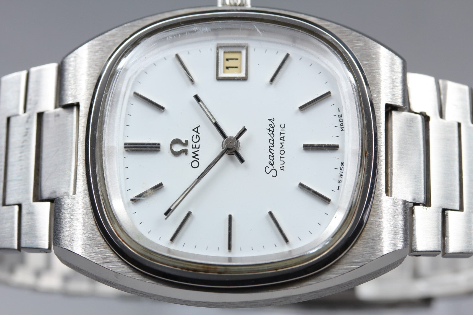 Vintage OMEGA Seamaster 166.0207 Silver Automatic Men's Watch 35mm JAPAN