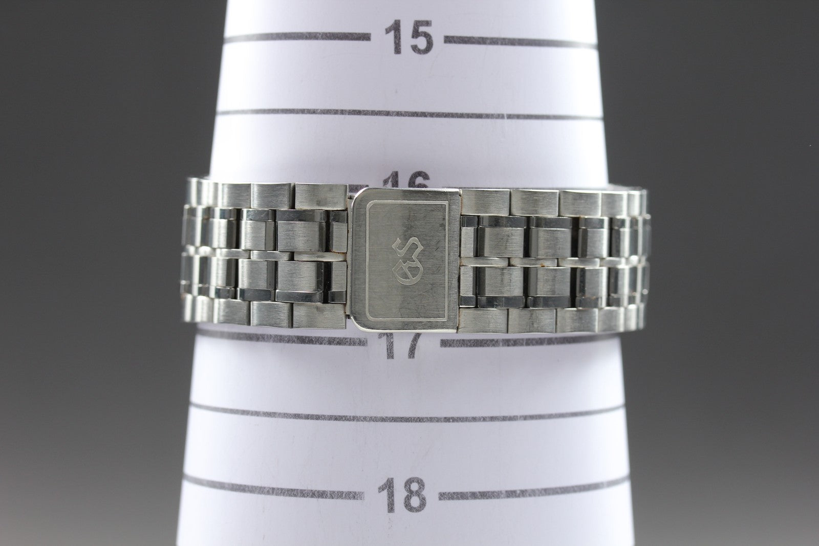 Vintage SEIKO Grand Seiko 8N65-9000 Quartz Unisex Silver Watch 36mm From JAPAN