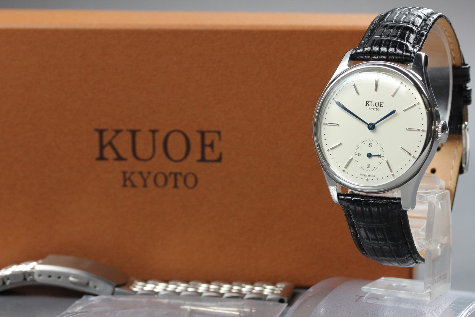 KUOE KYOTO OLD SMITH 90-001 34mm Cream Black Quartz Men's Watch JAPAN [w/Box]