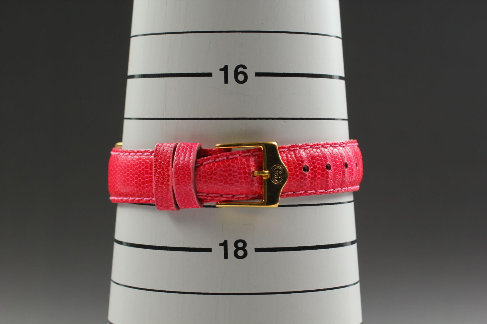 Vintage [Exc+5] GUCCI Horsebit 6300L White Dial Pink Woman's Quartz Watch JAPAN