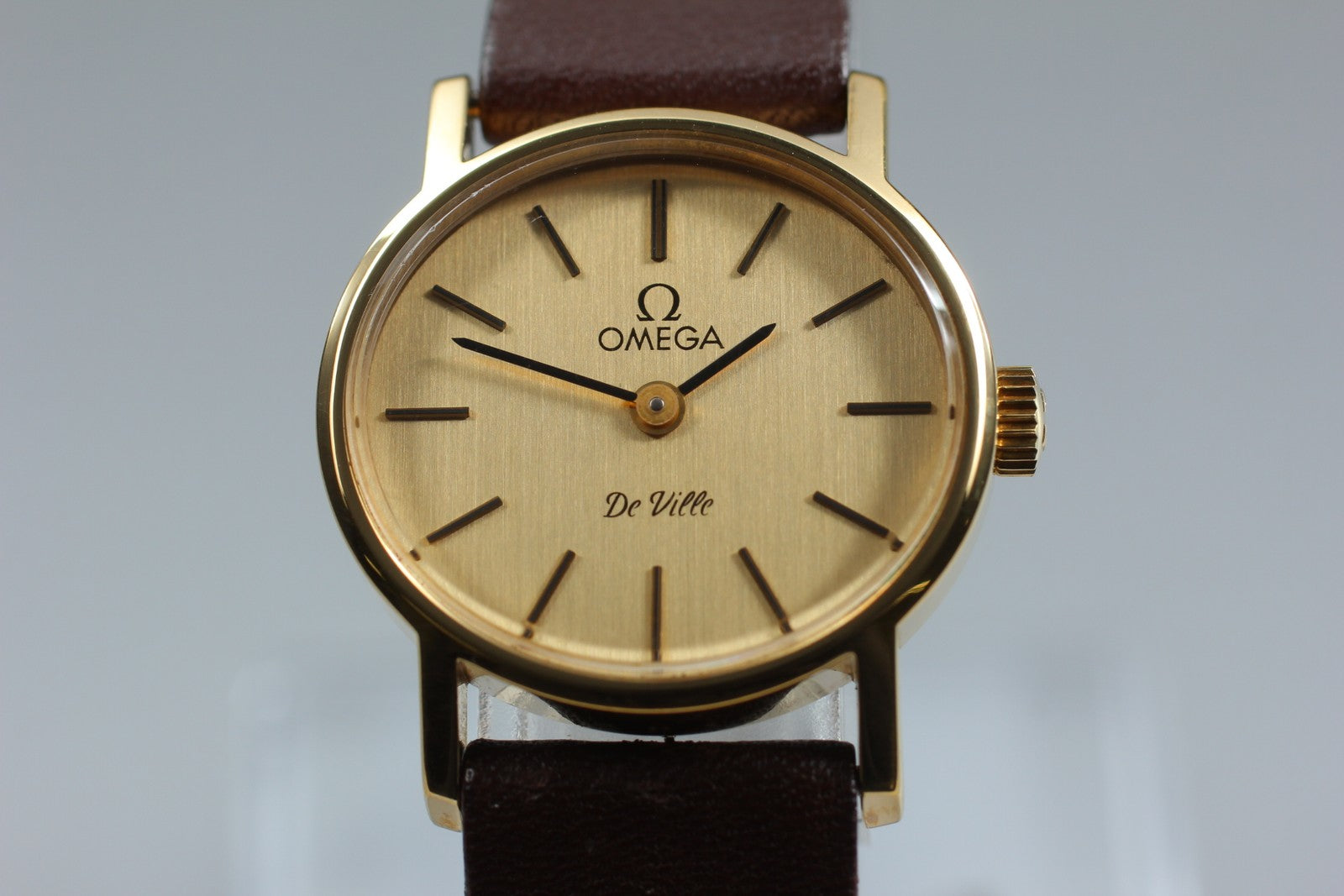 Vintage OMEGA De Ville 511.0508 Cal.625 24mm Gold Hand Winding Women's Watch