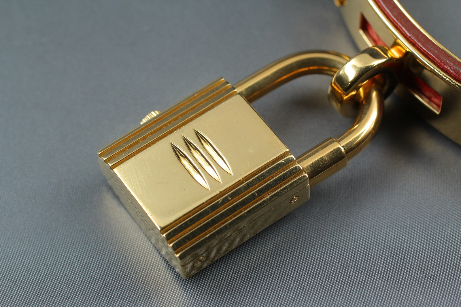 Vintage [Exc+5] HERMES Kelly Watch Gold Red Leather "Z" Woman's Quartz Watch