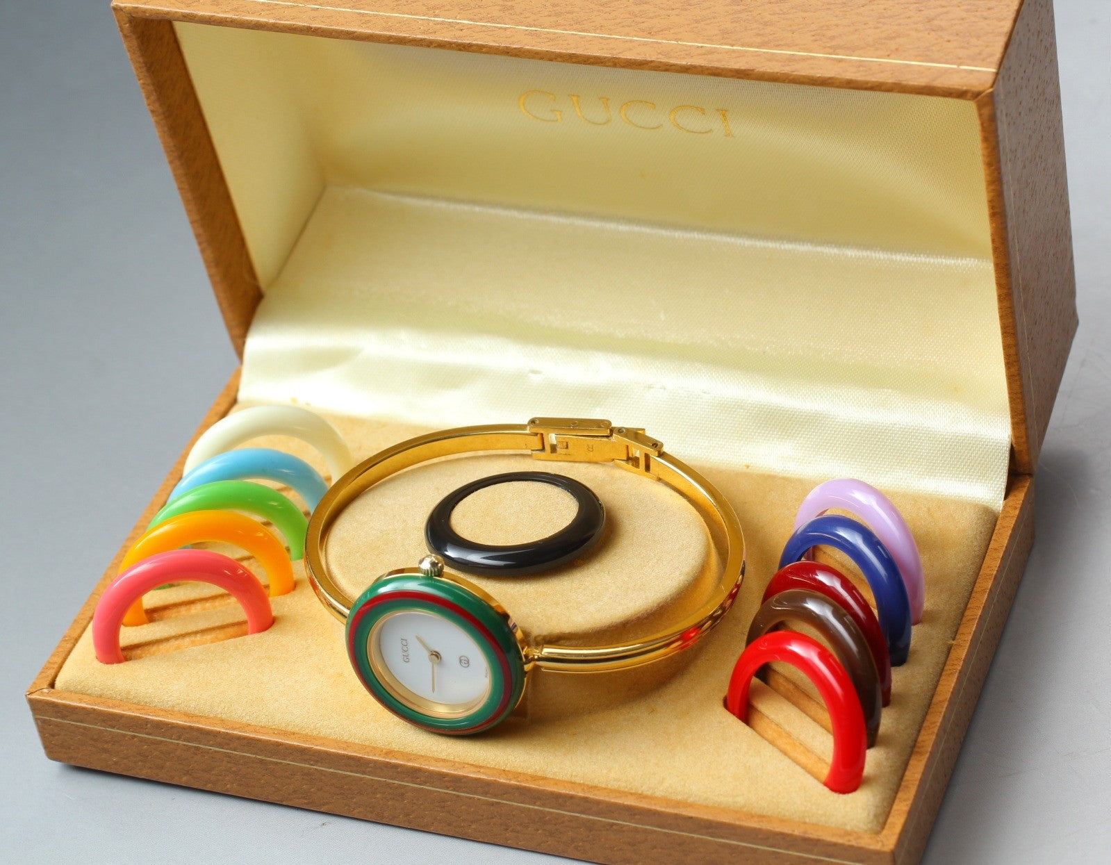 Vintage Gucci Change Bezel 1100-L 12 Colors Gold Women's Quartz Watch [w/Box]