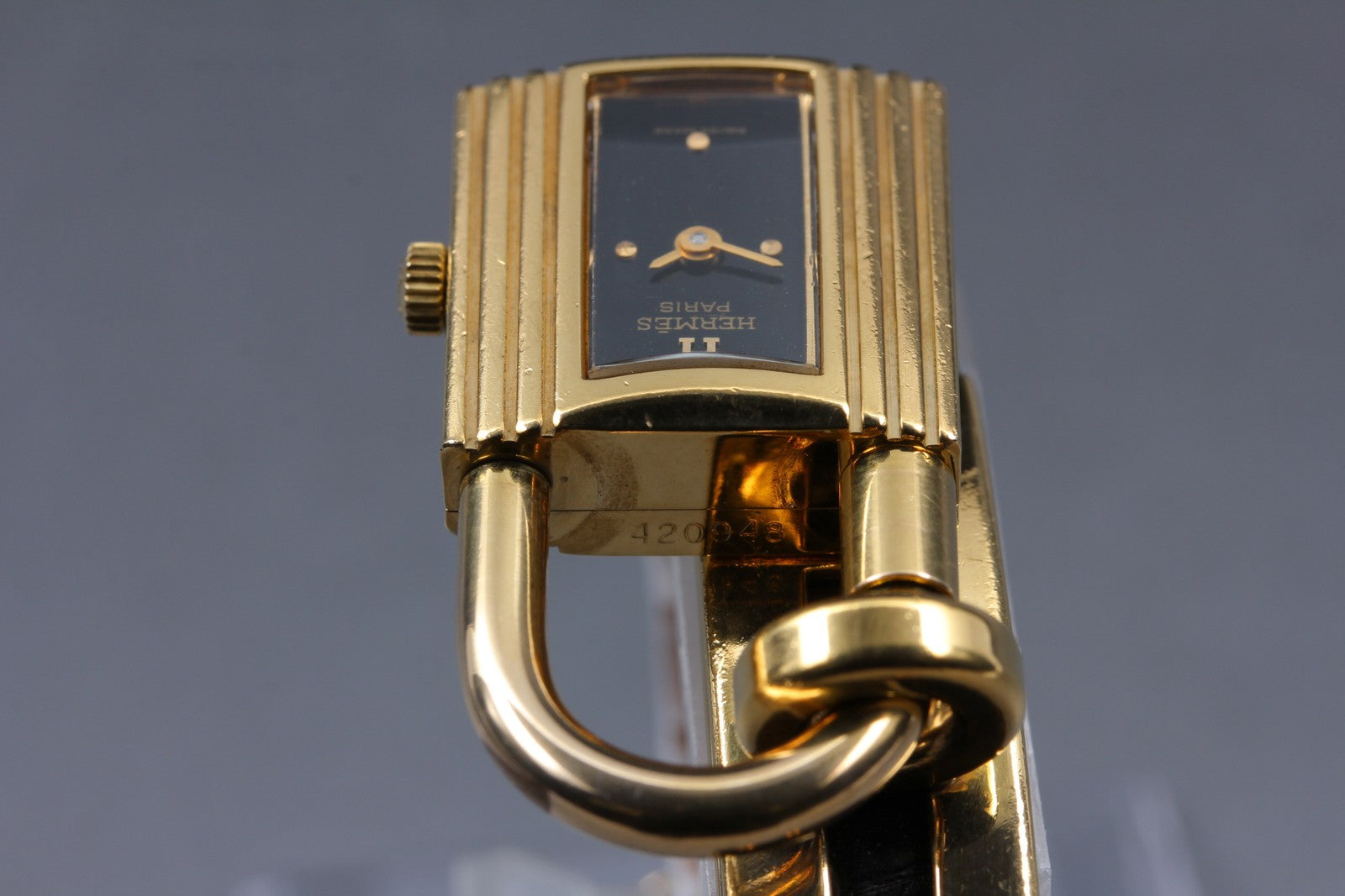 Vintage [Exc+5 Box] HERMES Kelly Watch Gold Black Leather "U" Woman's Qz Watch