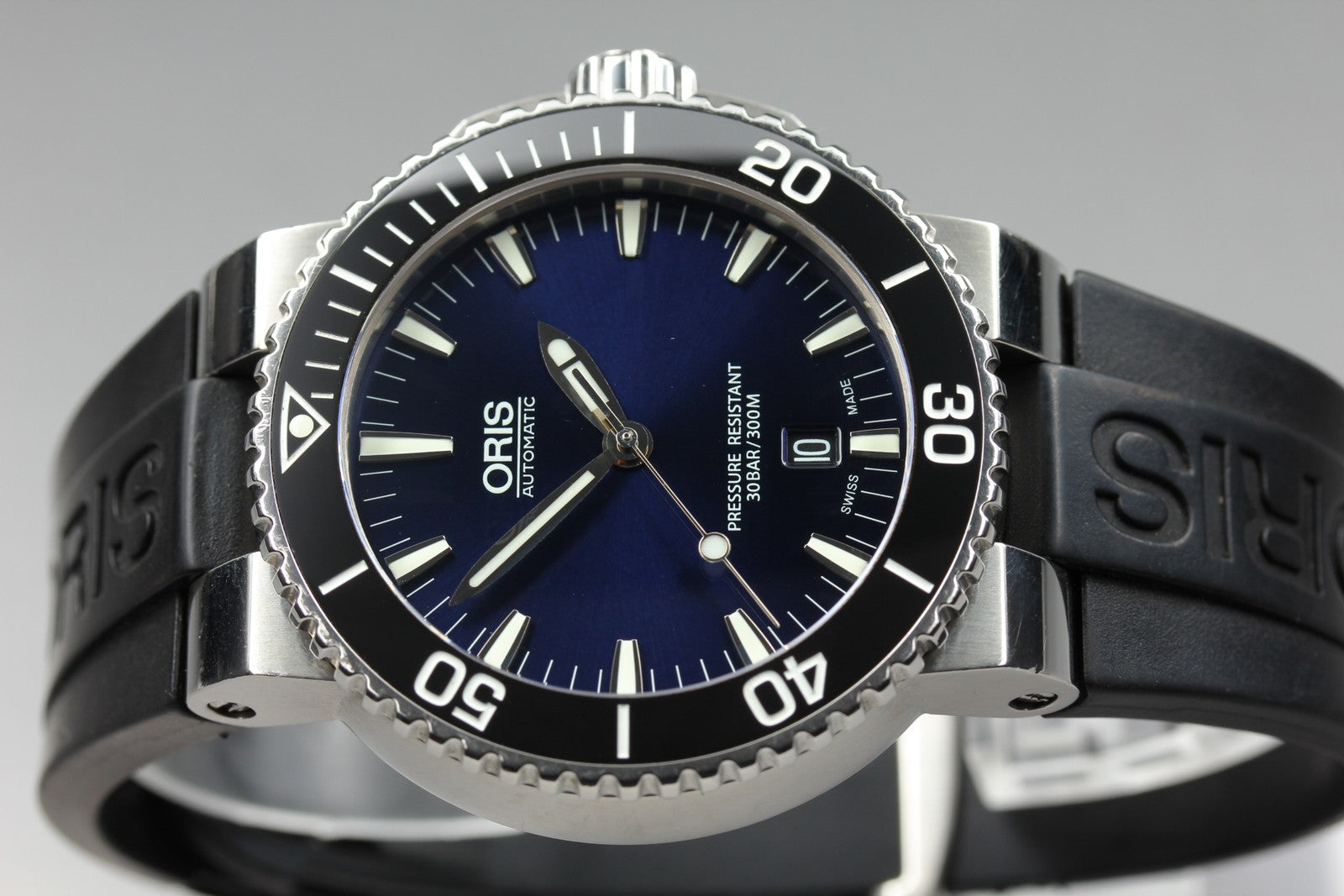 ORIS Aquis 7653 Date Automatic Blue Dial Men's Watch 43mm JAPAN