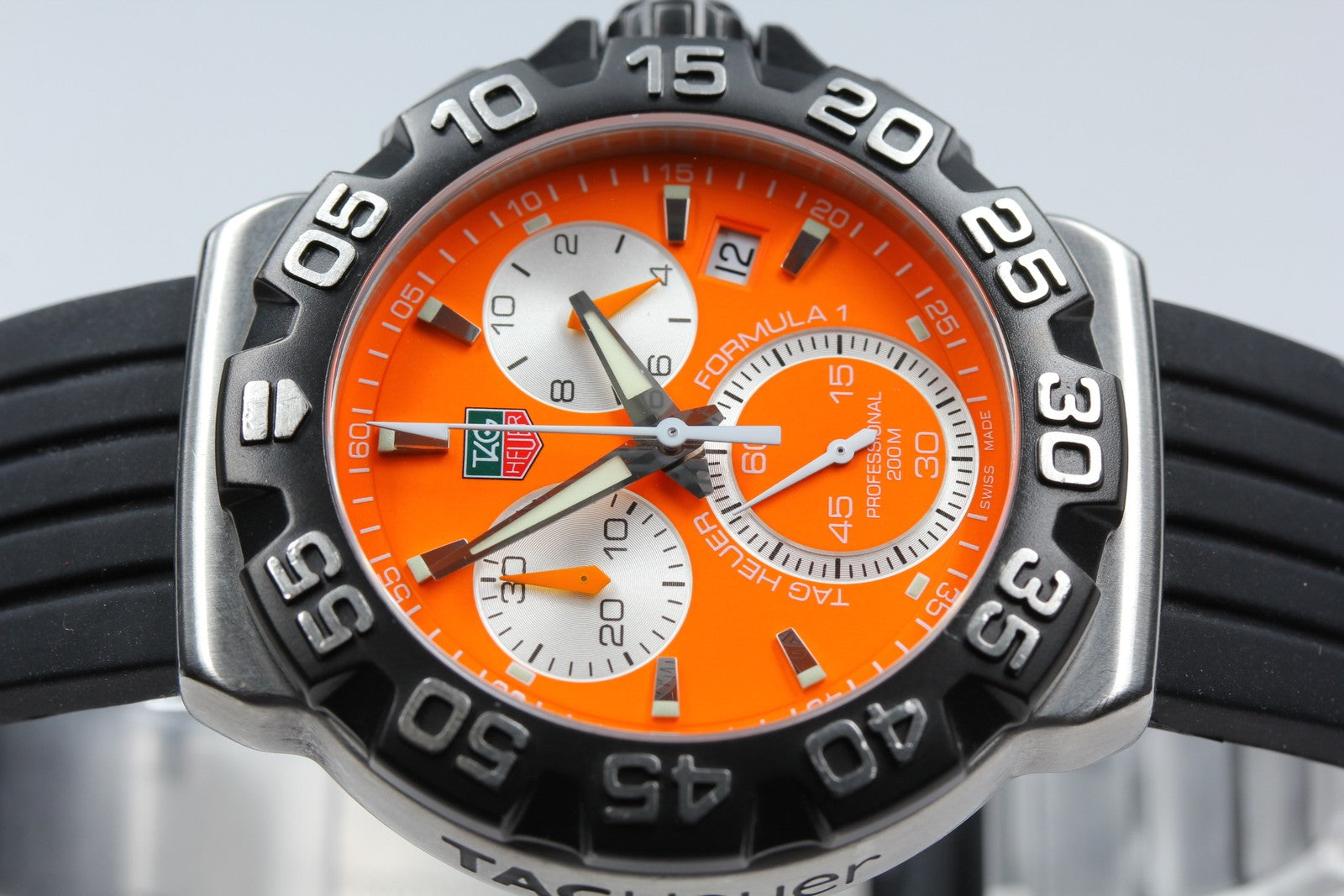 TAG Heuer Formula 1 CAH1113 Quartz Orange Chronograph Men's Watch 40mm JAPAN