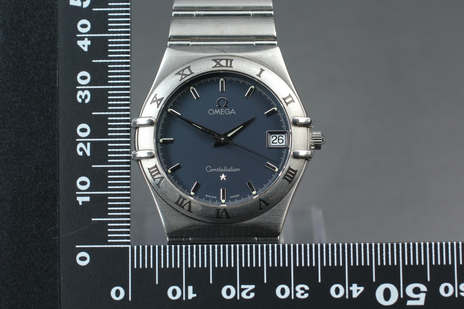 New Batt Vintage OMEGA Constellation Cal.1512 Quartz Men's Watch 33mm From JAPAN