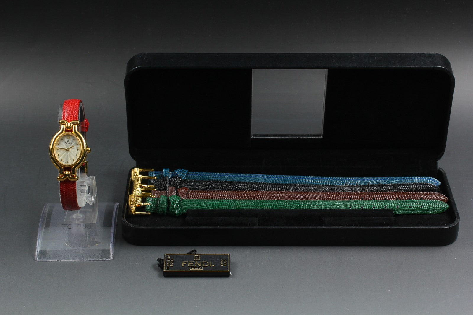 Vintage[Near MINT- Box] FENDI 640L Chameleon 5 Colors Belt Gold Women's Qz Watch