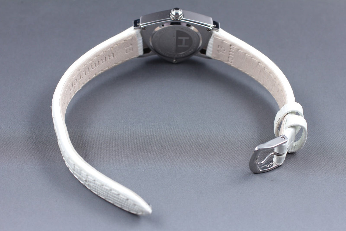 HAMILTON Ventura H242112 White Dial Quartz Women's Watch 25mm JAPAN Box