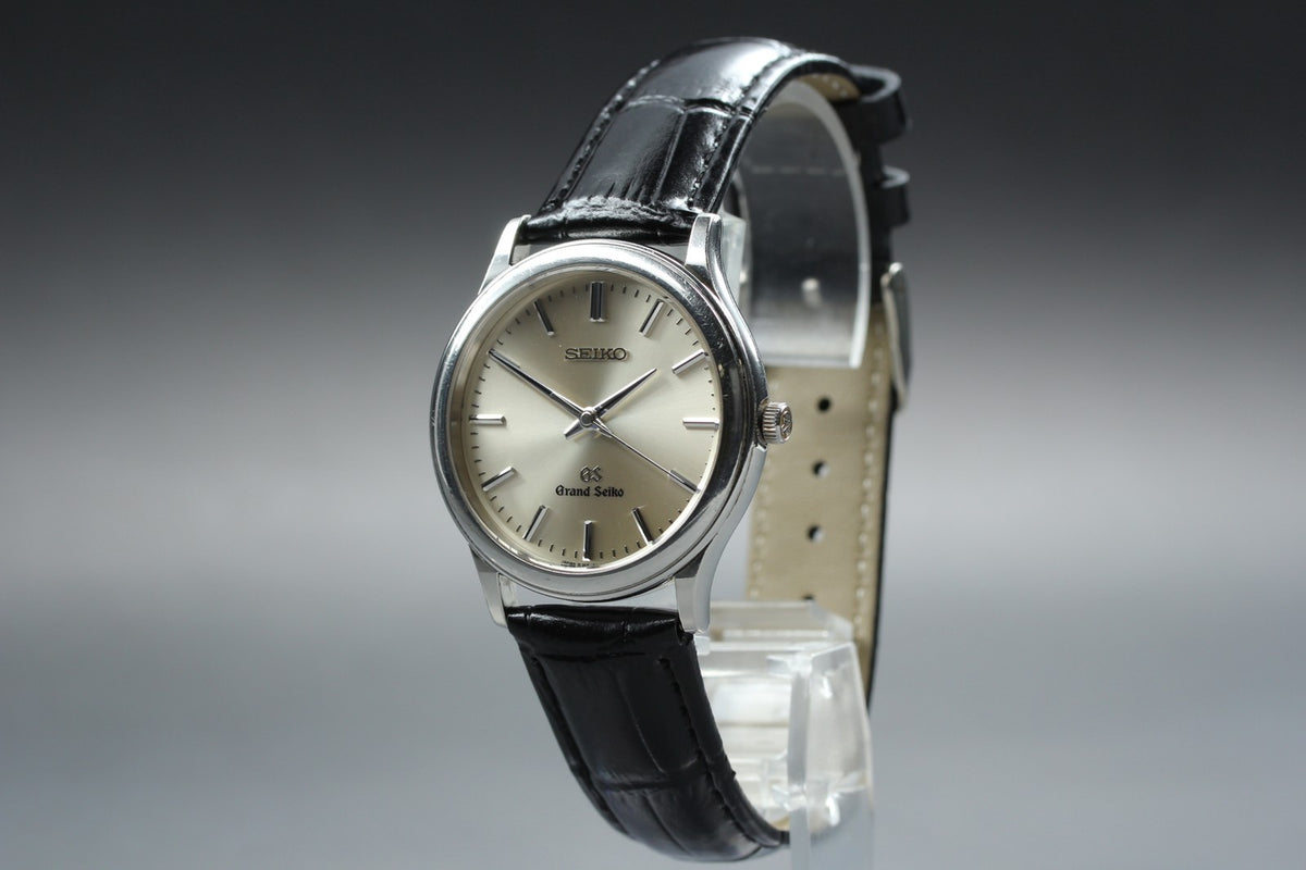 New Batt SEIKO Grand Seiko 8J55-0A10 Quartz Champagne Men's Watch 34mm JAPAN