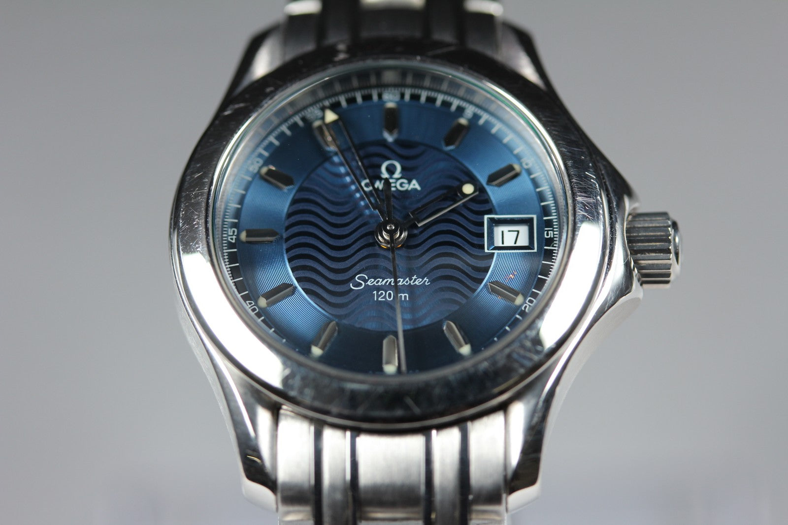 Vintage OMEGA Seamaster 120m 2581.81 Blue Quartz Women's Watch 26mm  JAPAN Box