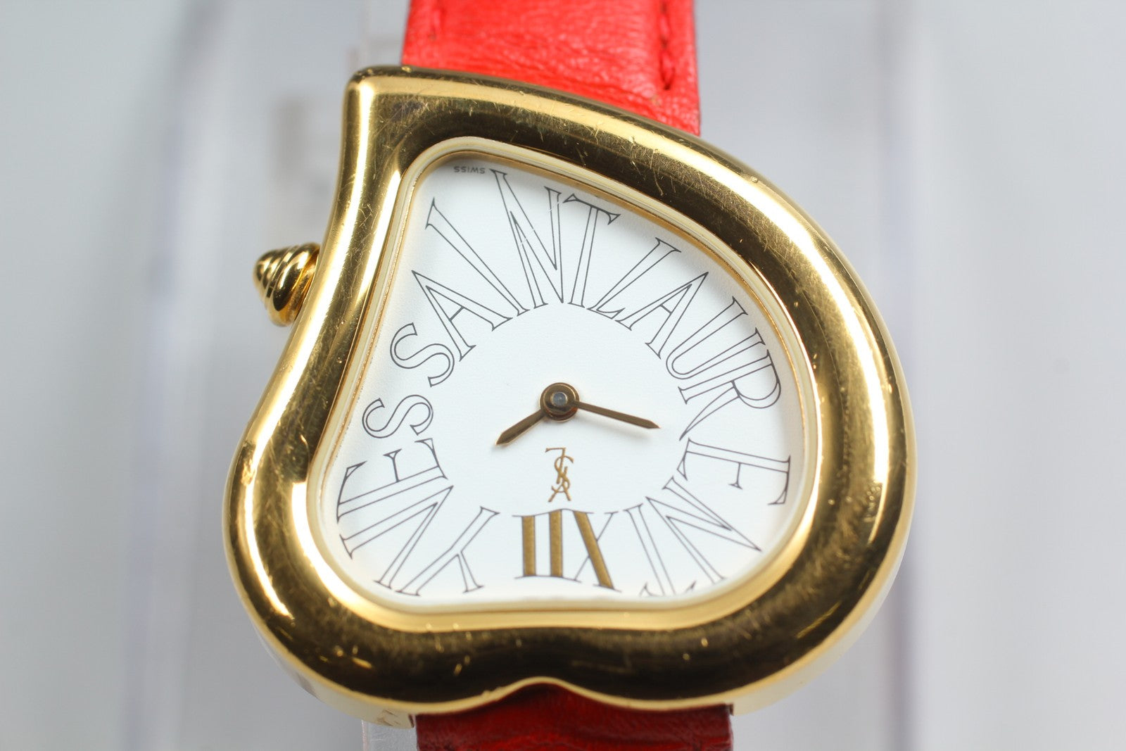 [Exc+5] Yves Saint Laurent Heart Gold Red 30mm Women's Watch Quartz JAPAN