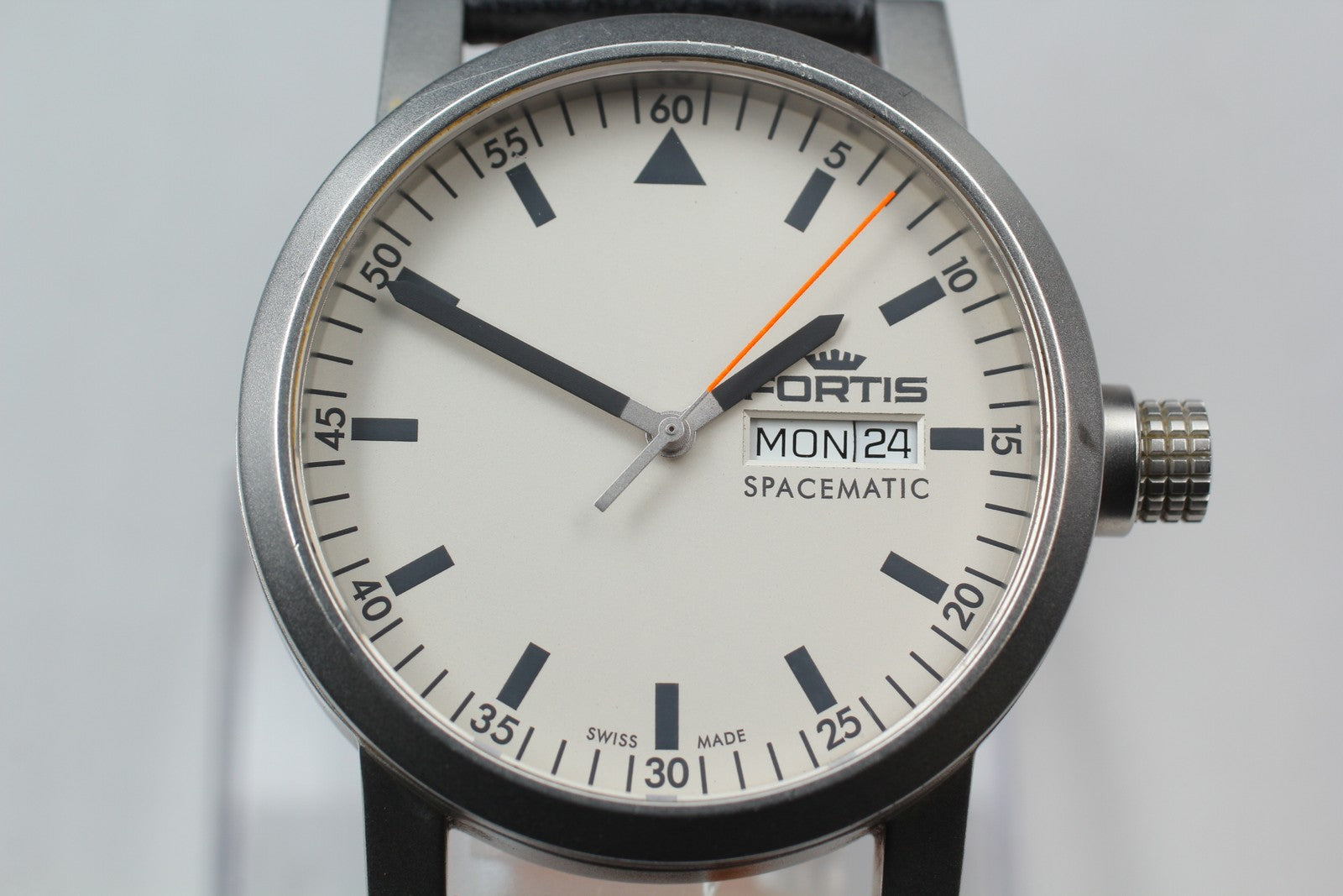 FORTIS Spacematic 623.22.158.1 Automatic Day/Date Men's Watch 40mm JAPAN Box