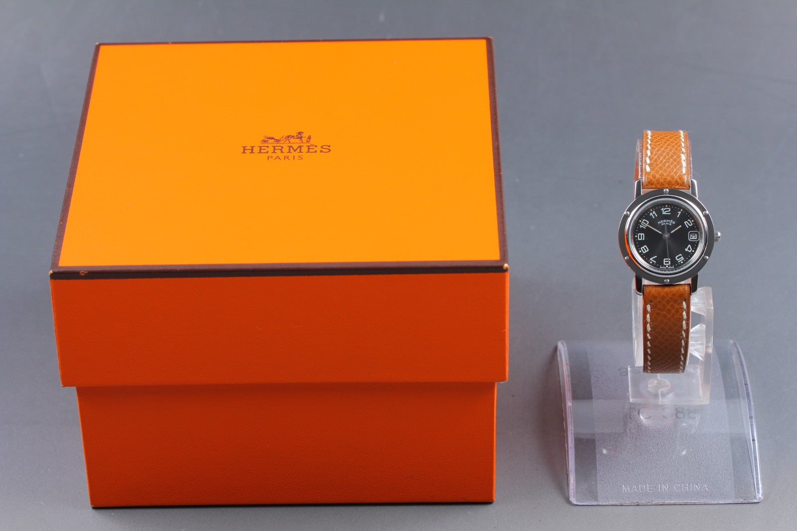 [Near MINT- Box] Hermes Clipper CL4.210 Black Dial 24mm "Z" Woman's Qz Watch