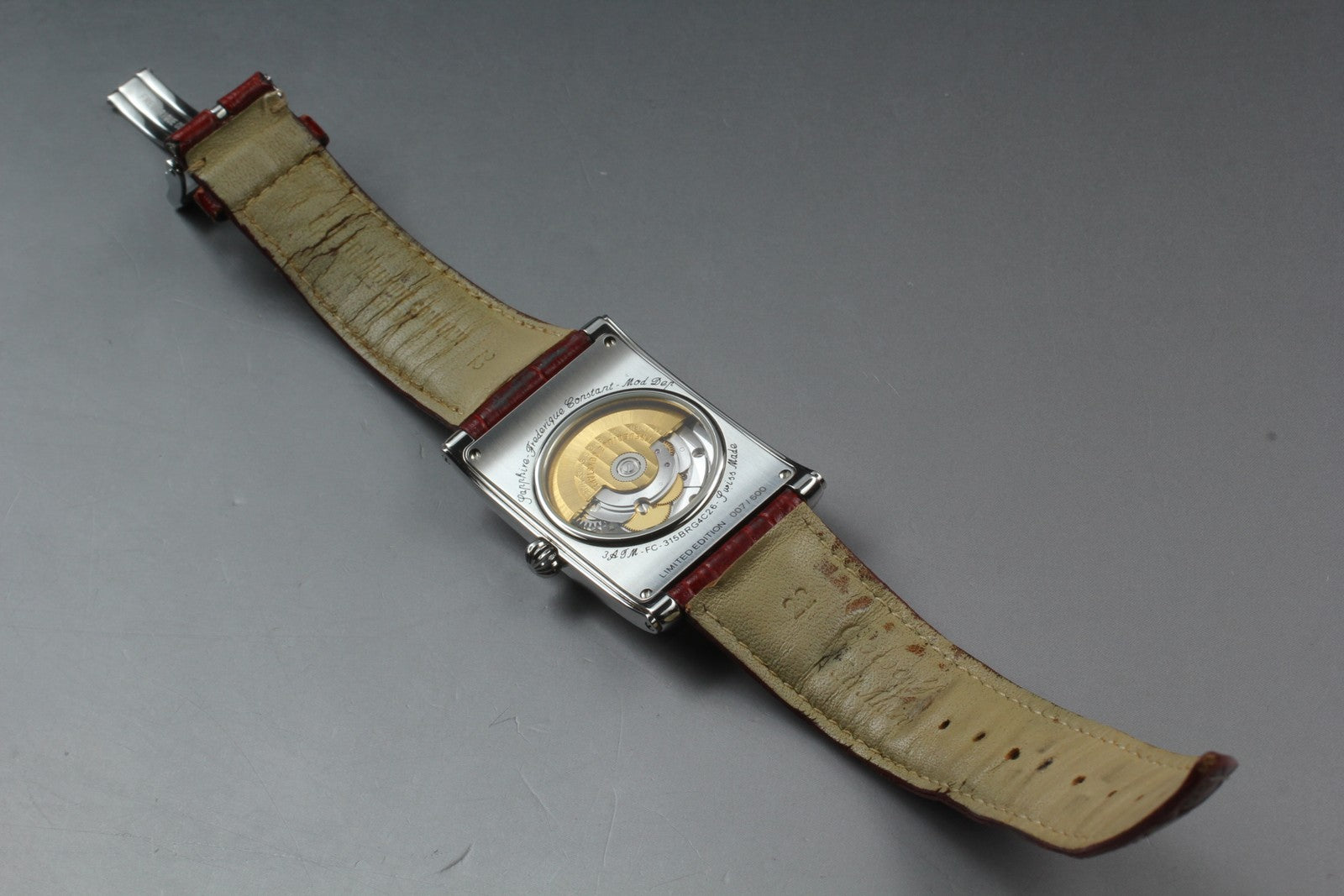 FREDERIQUE CONSTANT FC-315BRG4C26 Automatic World Limited Red Men's Watch 31mm