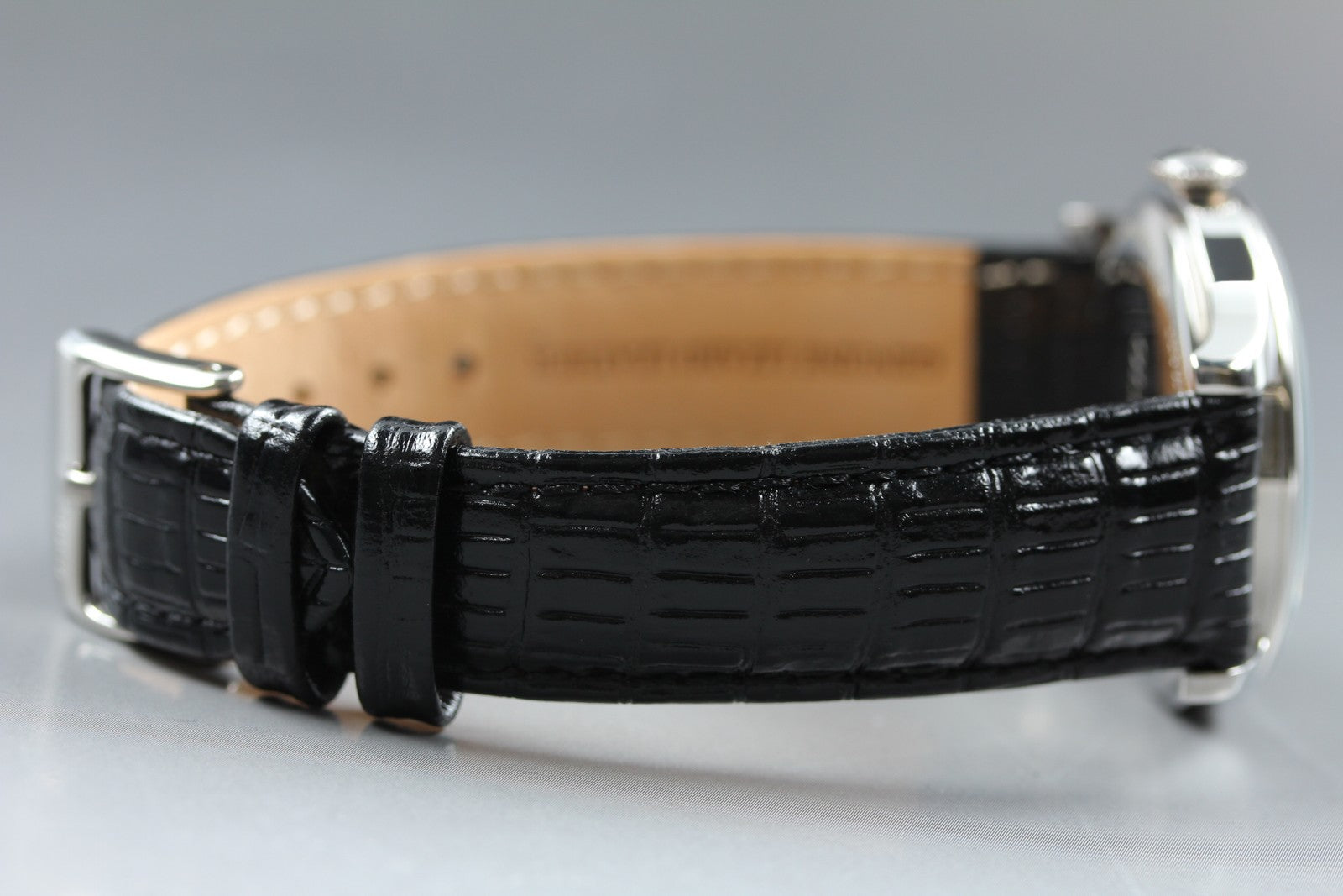 KUOE KYOTO OLD SMITH 90-001 34mm Cream Black Quartz Men's Watch JAPAN [w/Box]