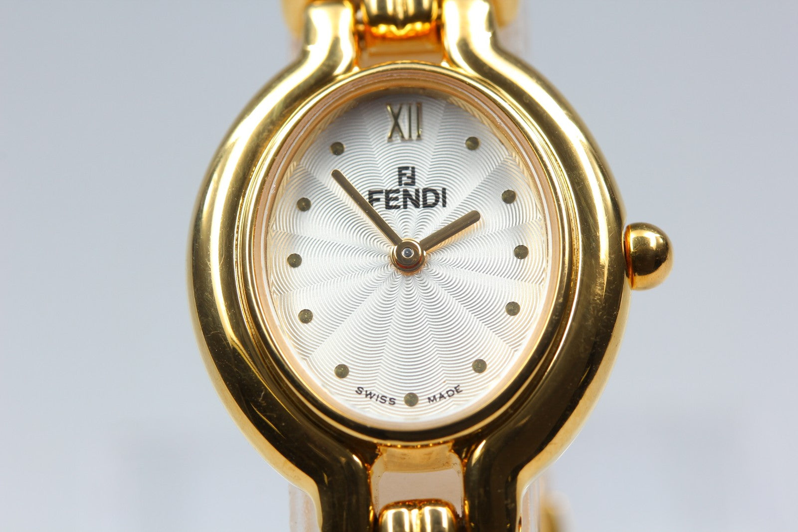 FENDI 640L Chameleon Change Gold 24mm Women's Quartz Watch Vintage [14.75cm]