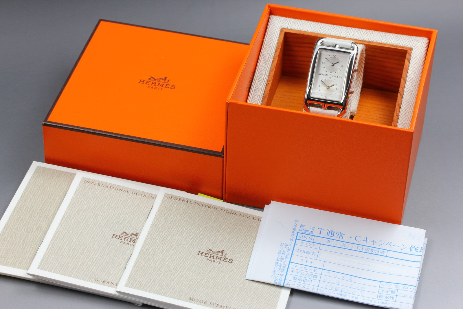 [Overhauled] HERMES Cape Cod Dual Time CC3-510 25mm White Women's Qz Watch Box
