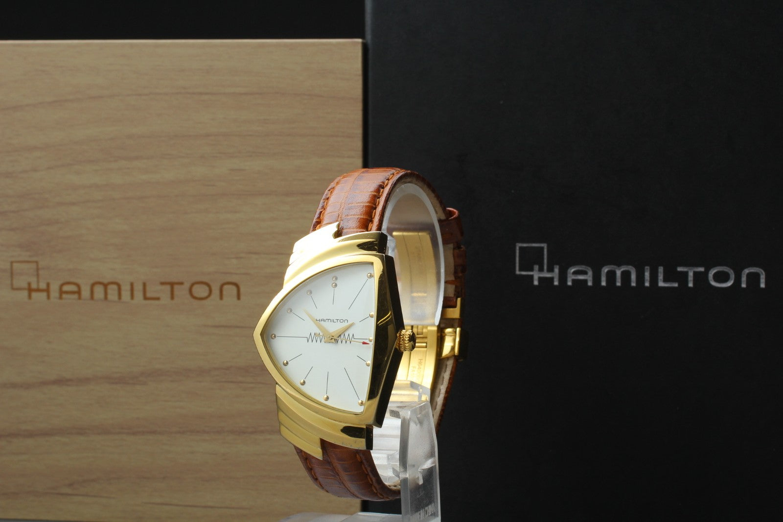 New Batt Hamilton Ventura H243010 Quartz White Dial Women's Watch 32mm JAPAN Box