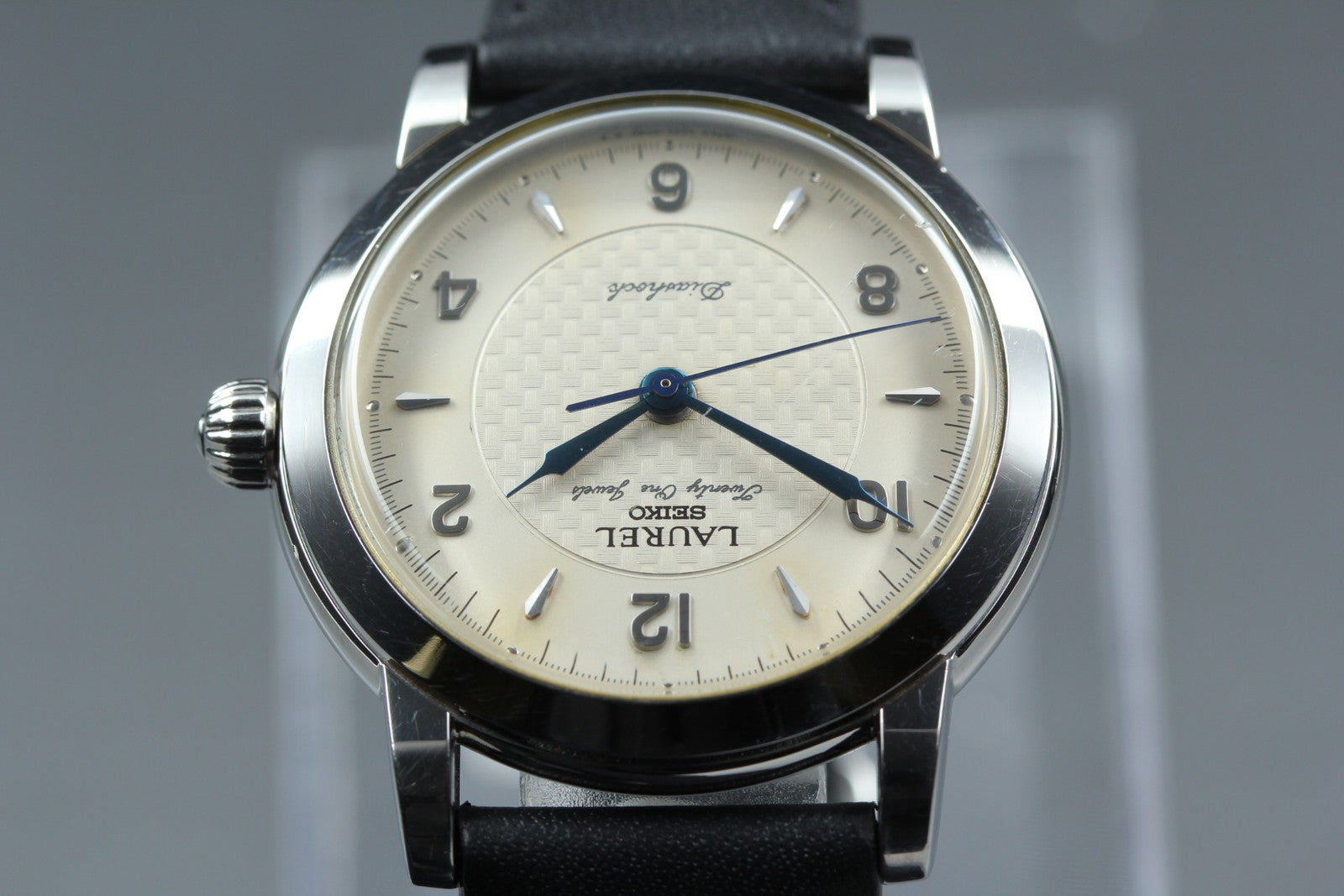 SEIKO Laurel 4S24-0060 LJAL602 Hand Winding Silver 34mm Mens Watch Vintage JAPAN